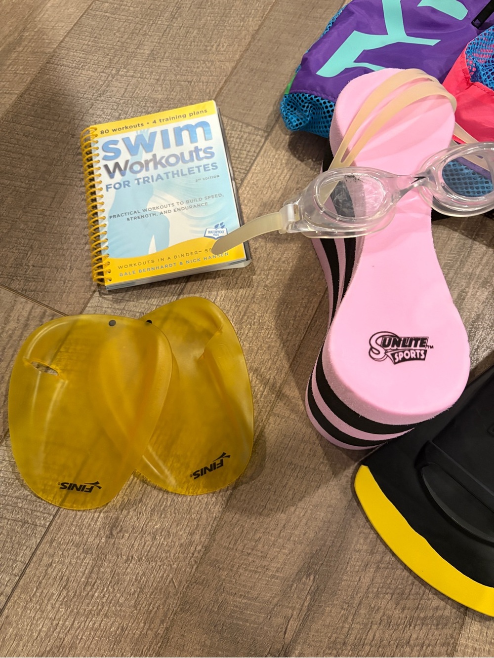 TYR Speedo Swim Training Kit with Mesh Gear Bag - Picture 3 of 4